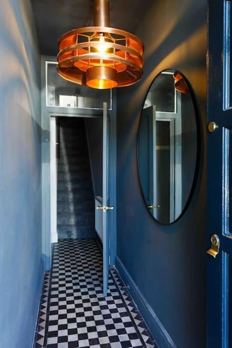Chester/Handbridge Sleeps 9 + Netflix Hough Green Exterior photo